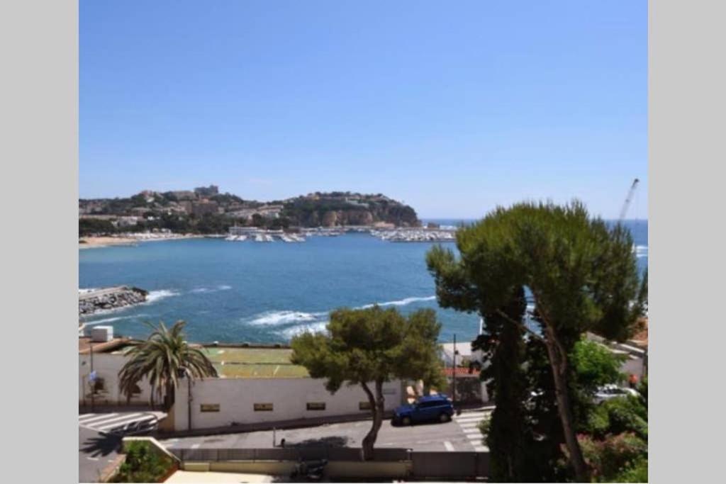 Magnific Apartament A Primera Linia De Mar Sant Feliu de Guixols Exterior photo